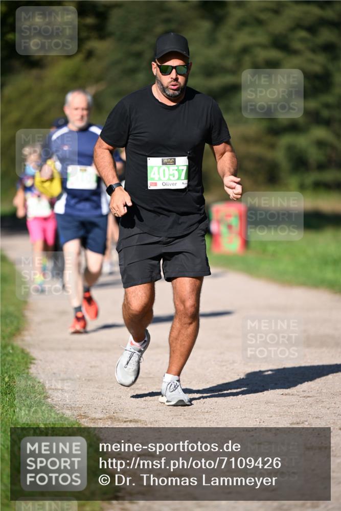 22.09.2024 - 32. Volkslauf durch das schöne Alstertal Dr. Thomas Lammeyer http://msf.ph/oto/7109426 22.09.2024 10:41:31 Laufen 4057 meine-sportfotos.de