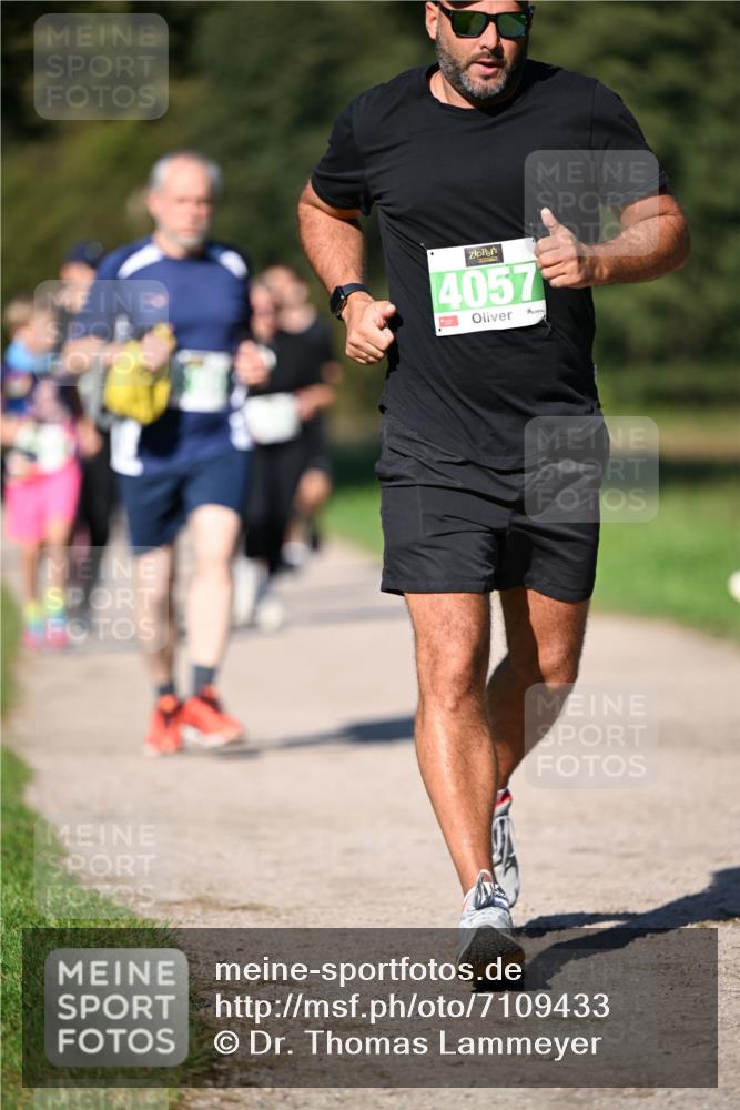 22.09.2024 - 32. Volkslauf durch das schöne Alstertal Dr. Thomas Lammeyer http://msf.ph/oto/7109433 22.09.2024 10:41:32 Laufen 4057 meine-sportfotos.de