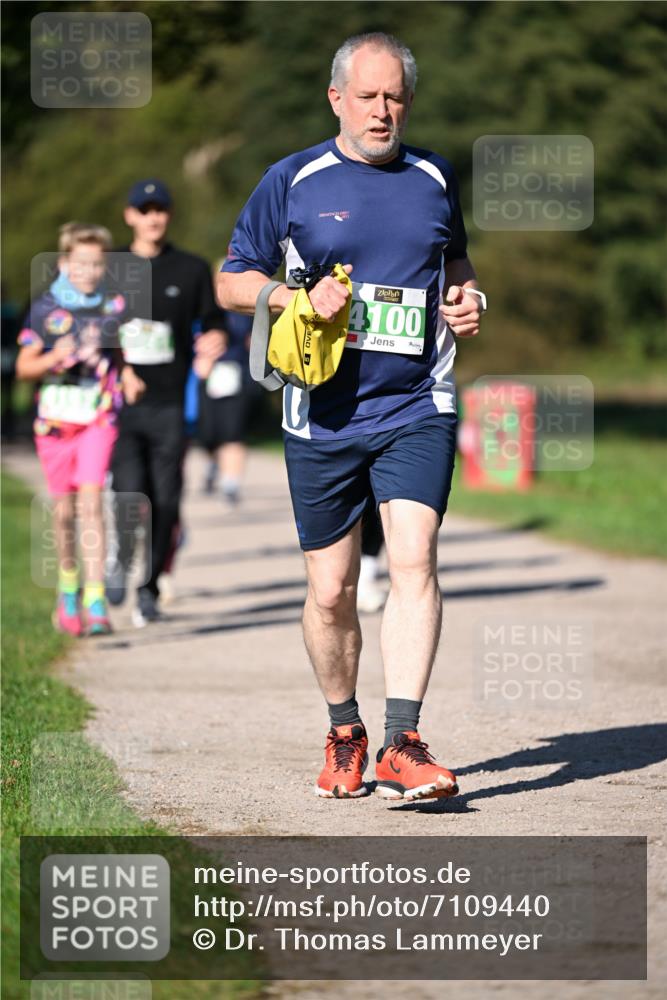 22.09.2024 - 32. Volkslauf durch das schöne Alstertal Dr. Thomas Lammeyer http://msf.ph/oto/7109440 22.09.2024 10:41:34 Laufen 4100 meine-sportfotos.de