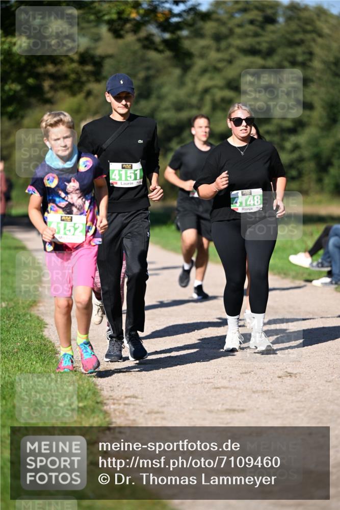 22.09.2024 - 32. Volkslauf durch das schöne Alstertal Dr. Thomas Lammeyer http://msf.ph/oto/7109460 22.09.2024 10:41:37 Laufen 152, 4151, 4148 meine-sportfotos.de