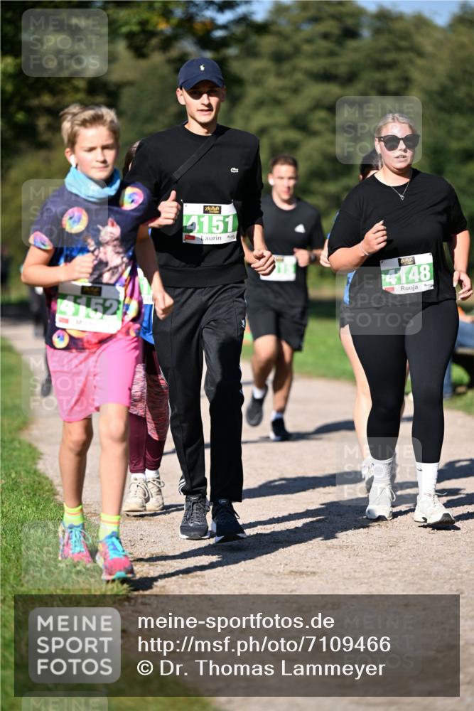 22.09.2024 - 32. Volkslauf durch das schöne Alstertal Dr. Thomas Lammeyer http://msf.ph/oto/7109466 22.09.2024 10:41:38 Laufen 152, 3, 4151, 4148 meine-sportfotos.de