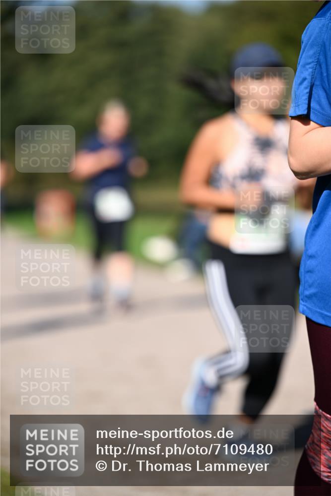 22.09.2024 - 32. Volkslauf durch das schöne Alstertal Dr. Thomas Lammeyer http://msf.ph/oto/7109480 22.09.2024 10:41:41 Laufen  meine-sportfotos.de