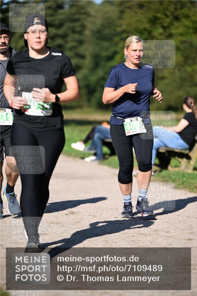 22.09.2024 - 32. Volkslauf durch das schöne Alstertal Dr. Thomas Lammeyer http://msf.ph/oto/7109489 22.09.2024 10:41:43 Laufen 19, 4090 meine-sportfotos.de