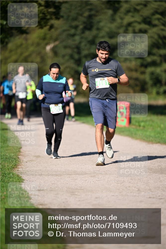 22.09.2024 - 32. Volkslauf durch das schöne Alstertal Dr. Thomas Lammeyer http://msf.ph/oto/7109493 22.09.2024 10:41:46 Laufen 4089, 4161 meine-sportfotos.de