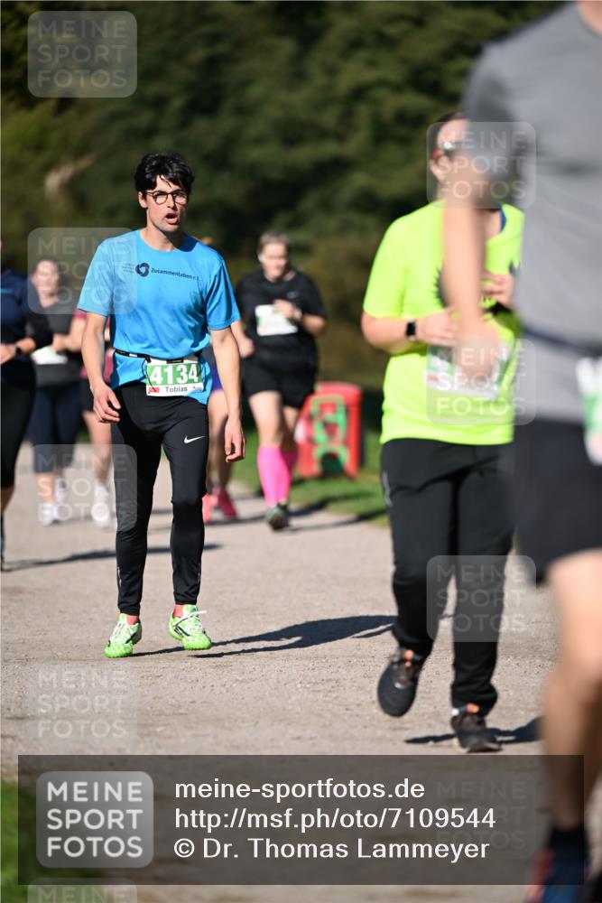 22.09.2024 - 32. Volkslauf durch das schöne Alstertal Dr. Thomas Lammeyer http://msf.ph/oto/7109544 22.09.2024 10:41:58 Laufen 4134 meine-sportfotos.de