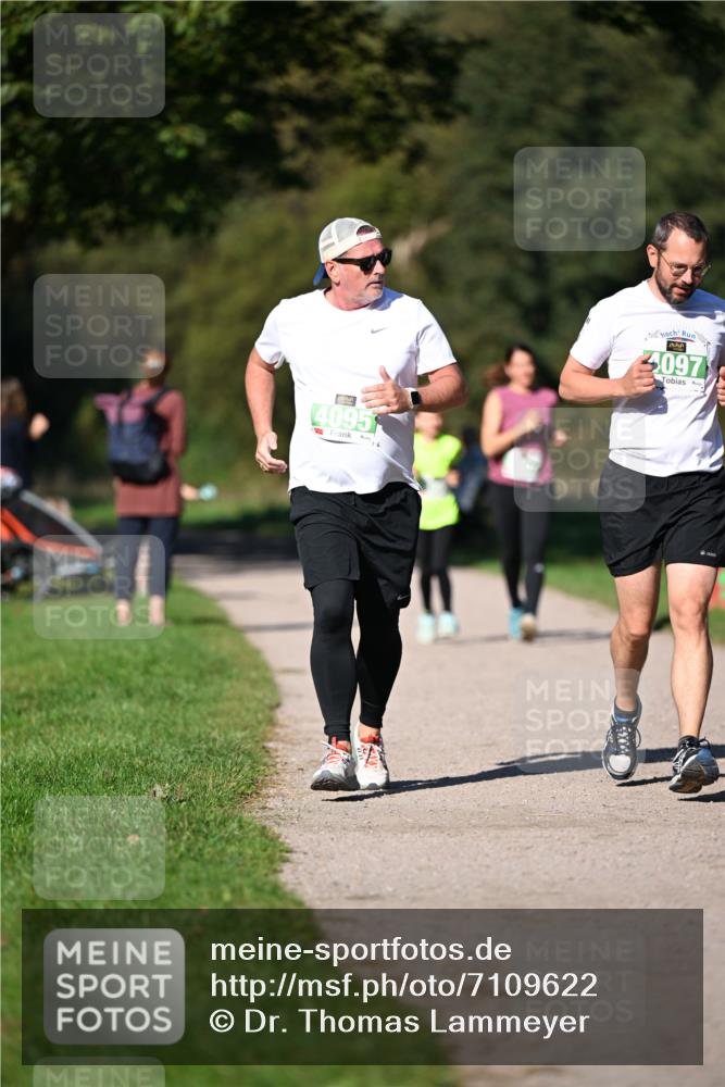 22.09.2024 - 32. Volkslauf durch das schöne Alstertal Dr. Thomas Lammeyer http://msf.ph/oto/7109622 22.09.2024 10:42:22 Laufen 4095, 097 meine-sportfotos.de