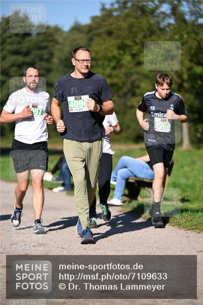 22.09.2024 - 32. Volkslauf durch das schöne Alstertal Dr. Thomas Lammeyer http://msf.ph/oto/7109633 22.09.2024 10:42:24 Laufen 997, 4096, 13, 4068 meine-sportfotos.de