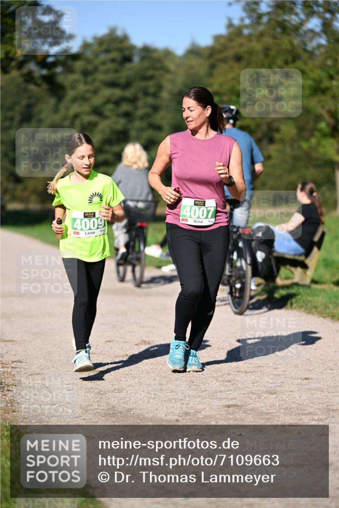 22.09.2024 - 32. Volkslauf durch das schöne Alstertal Dr. Thomas Lammeyer http://msf.ph/oto/7109663 22.09.2024 10:42:32 Laufen 4009, 4007 meine-sportfotos.de