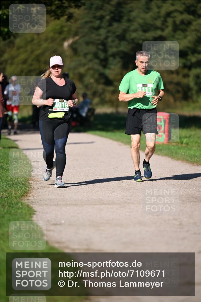 22.09.2024 - 32. Volkslauf durch das schöne Alstertal Dr. Thomas Lammeyer http://msf.ph/oto/7109671 22.09.2024 10:42:42 Laufen 4019, 4111 meine-sportfotos.de