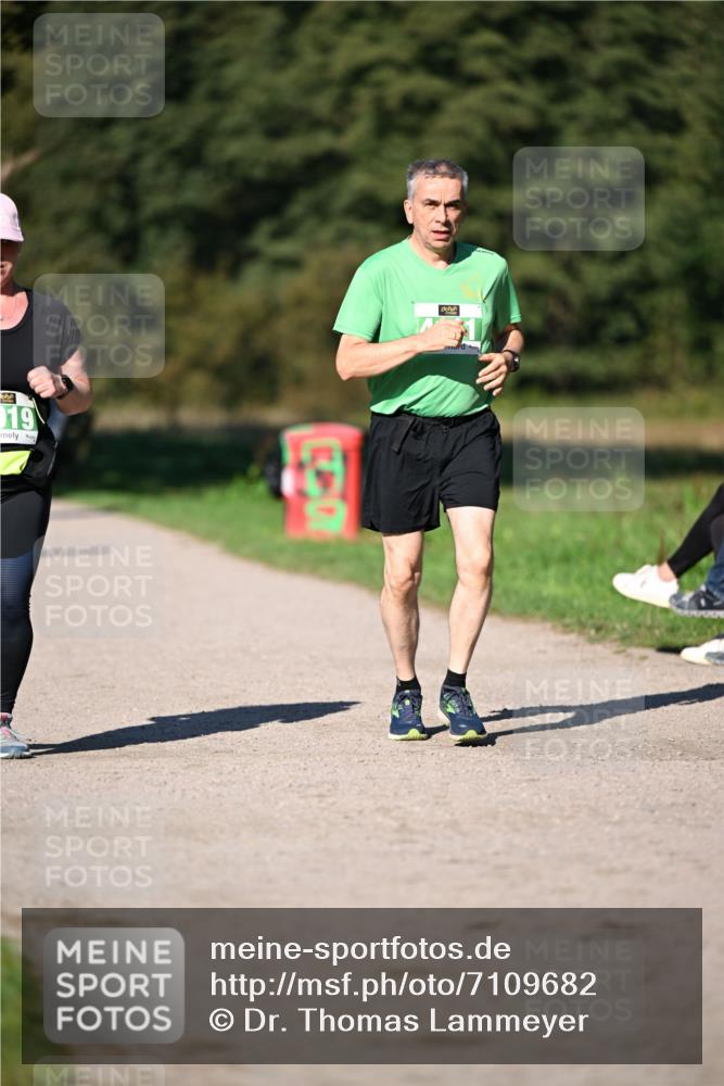 22.09.2024 - 32. Volkslauf durch das schöne Alstertal Dr. Thomas Lammeyer http://msf.ph/oto/7109682 22.09.2024 10:42:43 Laufen 19, 0 meine-sportfotos.de
