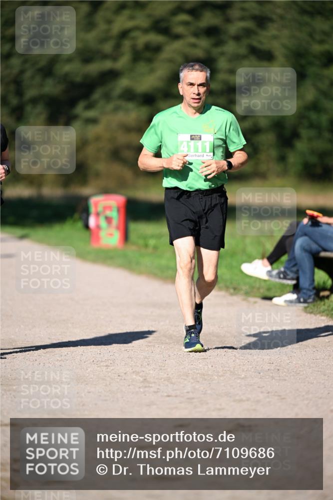 22.09.2024 - 32. Volkslauf durch das schöne Alstertal Dr. Thomas Lammeyer http://msf.ph/oto/7109686 22.09.2024 10:42:44 Laufen 4111 meine-sportfotos.de