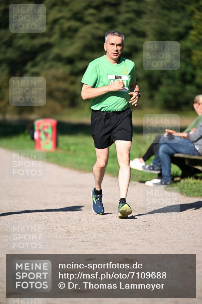 22.09.2024 - 32. Volkslauf durch das schöne Alstertal Dr. Thomas Lammeyer http://msf.ph/oto/7109688 22.09.2024 10:42:44 Laufen  meine-sportfotos.de