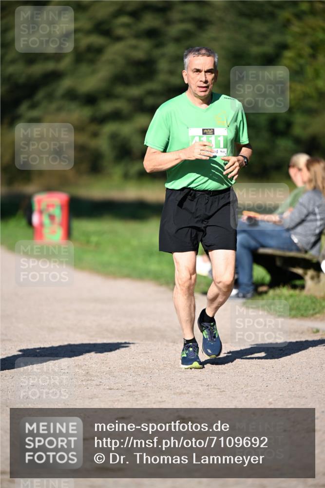 22.09.2024 - 32. Volkslauf durch das schöne Alstertal Dr. Thomas Lammeyer http://msf.ph/oto/7109692 22.09.2024 10:42:44 Laufen 11 meine-sportfotos.de
