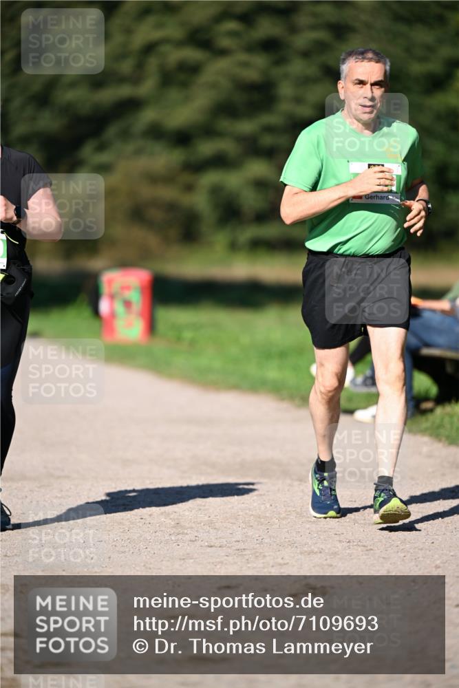 22.09.2024 - 32. Volkslauf durch das schöne Alstertal Dr. Thomas Lammeyer http://msf.ph/oto/7109693 22.09.2024 10:42:45 Laufen  meine-sportfotos.de