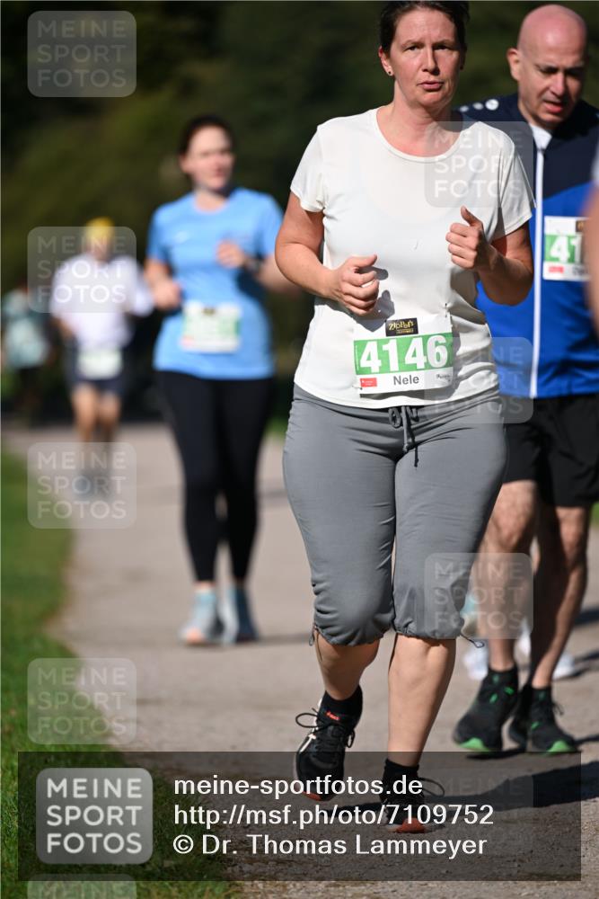 22.09.2024 - 32. Volkslauf durch das schöne Alstertal Dr. Thomas Lammeyer http://msf.ph/oto/7109752 22.09.2024 10:43:02 Laufen 4146, 41 meine-sportfotos.de