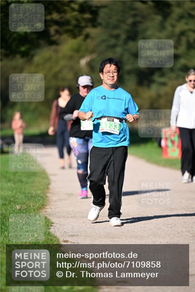 22.09.2024 - 32. Volkslauf durch das schöne Alstertal Dr. Thomas Lammeyer http://msf.ph/oto/7109858 22.09.2024 10:43:47 Laufen 4133 meine-sportfotos.de