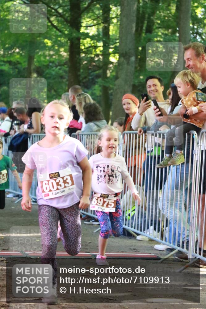 22.09.2024 - 32. Volkslauf durch das schöne Alstertal H.Heesch http://msf.ph/oto/7109913 22.09.2024 10:43:38 Ziel  meine-sportfotos.de