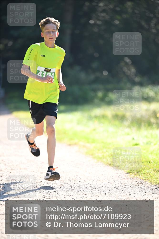 22.09.2024 - 32. Volkslauf durch das schöne Alstertal Dr. Thomas Lammeyer http://msf.ph/oto/7109923 22.09.2024 10:48:15 Laufen 4104 meine-sportfotos.de