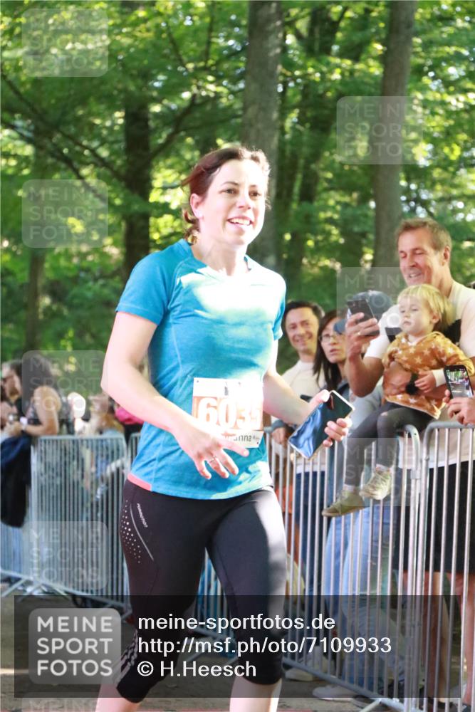22.09.2024 - 32. Volkslauf durch das schöne Alstertal H.Heesch http://msf.ph/oto/7109933 22.09.2024 10:43:41 Ziel  meine-sportfotos.de
