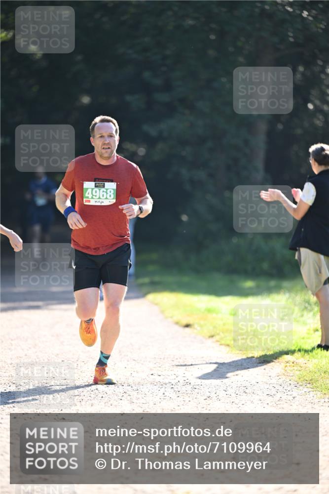 22.09.2024 - 32. Volkslauf durch das schöne Alstertal Dr. Thomas Lammeyer http://msf.ph/oto/7109964 22.09.2024 10:48:48 Laufen 4968 meine-sportfotos.de