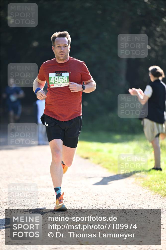 22.09.2024 - 32. Volkslauf durch das schöne Alstertal Dr. Thomas Lammeyer http://msf.ph/oto/7109974 22.09.2024 10:48:49 Laufen 4968 meine-sportfotos.de