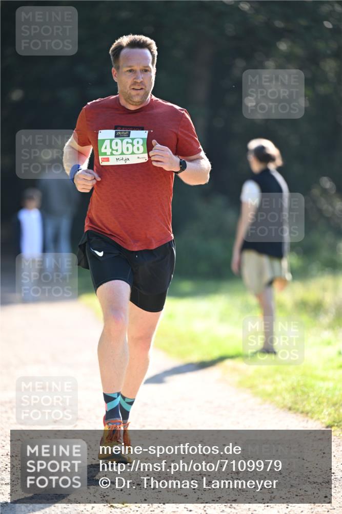 22.09.2024 - 32. Volkslauf durch das schöne Alstertal Dr. Thomas Lammeyer http://msf.ph/oto/7109979 22.09.2024 10:48:50 Laufen 4968 meine-sportfotos.de