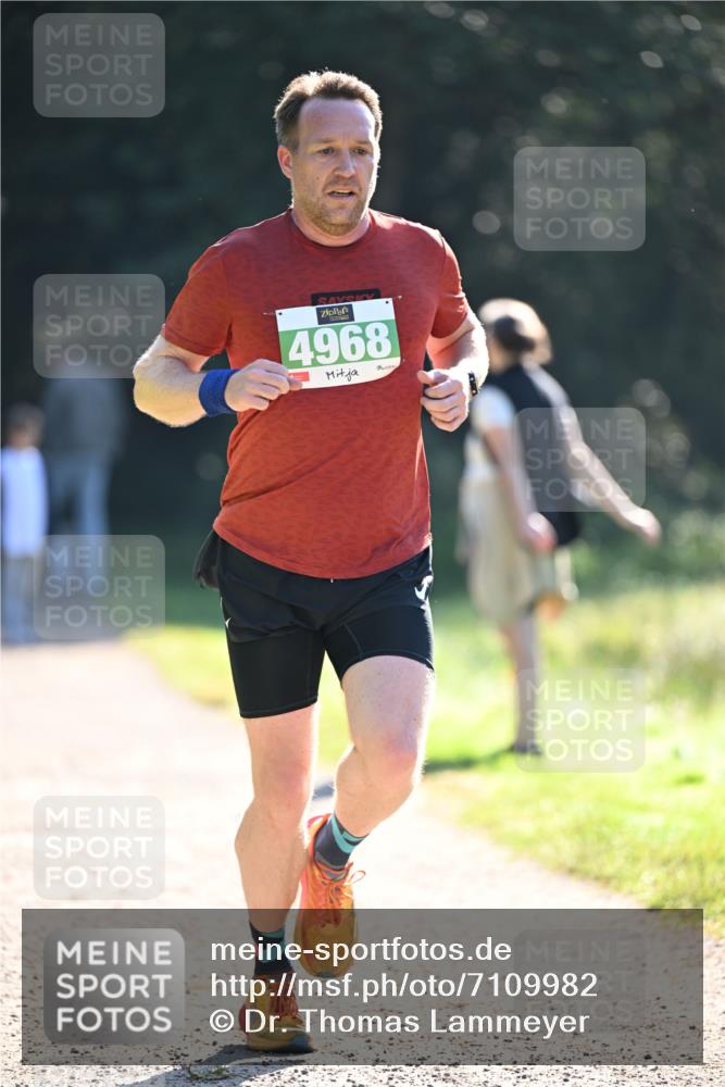 22.09.2024 - 32. Volkslauf durch das schöne Alstertal Dr. Thomas Lammeyer http://msf.ph/oto/7109982 22.09.2024 10:48:50 Laufen 4968 meine-sportfotos.de