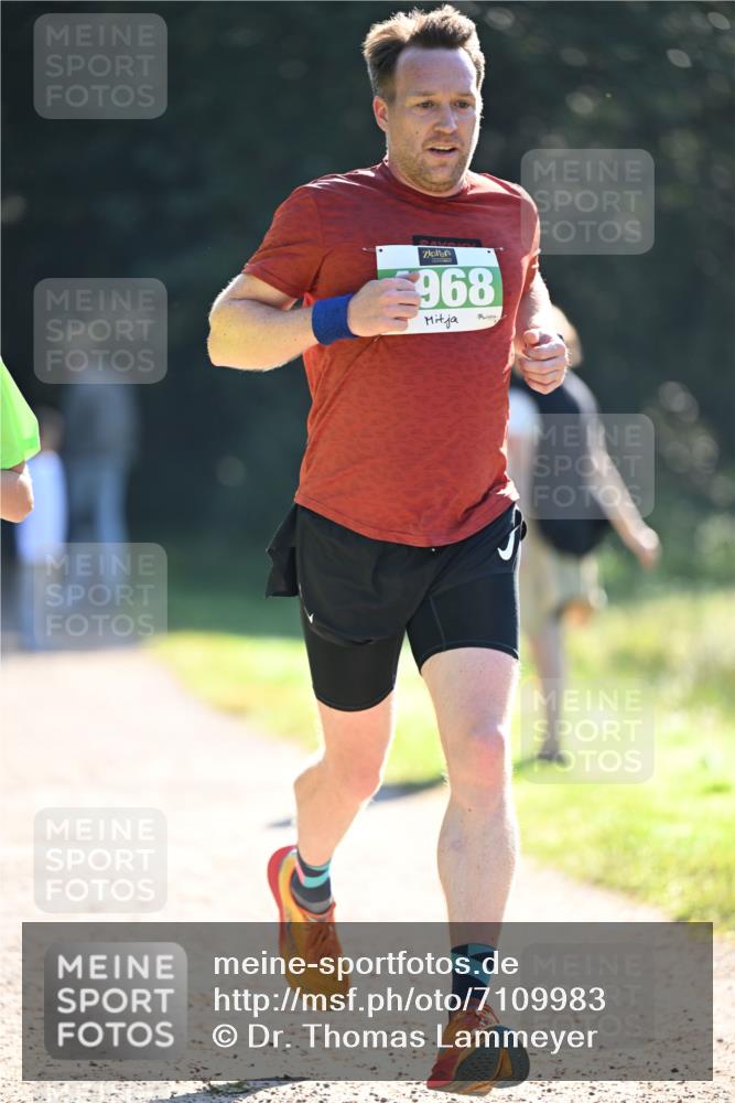 22.09.2024 - 32. Volkslauf durch das schöne Alstertal Dr. Thomas Lammeyer http://msf.ph/oto/7109983 22.09.2024 10:48:50 Laufen 968 meine-sportfotos.de