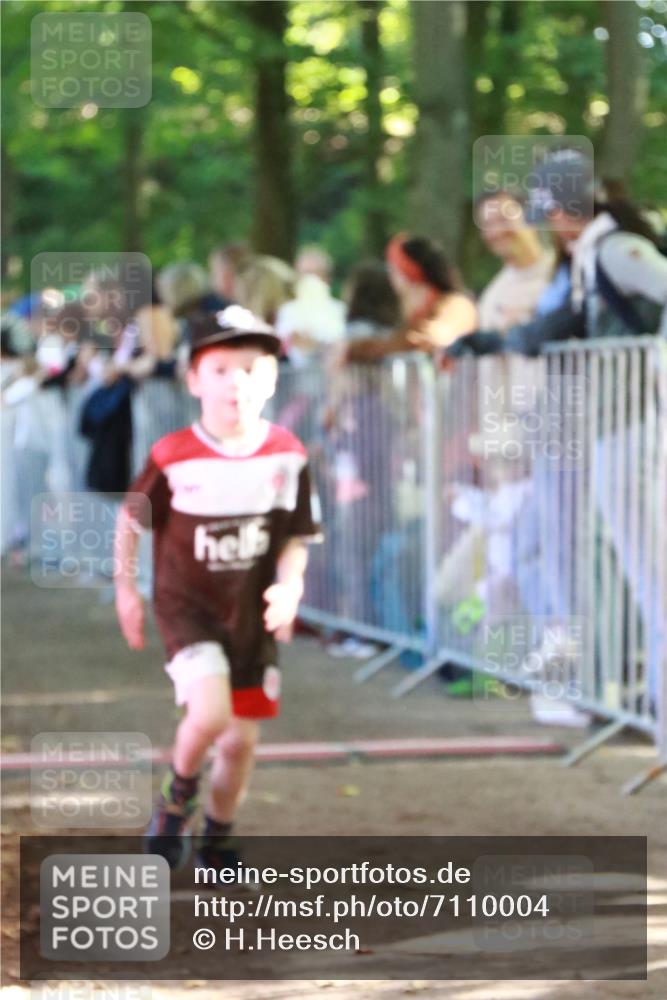 22.09.2024 - 32. Volkslauf durch das schöne Alstertal H.Heesch http://msf.ph/oto/7110004 22.09.2024 10:44:00 Ziel  meine-sportfotos.de