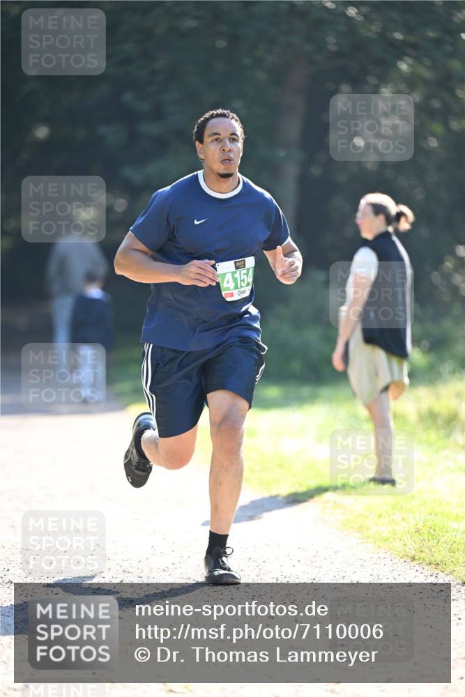 22.09.2024 - 32. Volkslauf durch das schöne Alstertal Dr. Thomas Lammeyer http://msf.ph/oto/7110006 22.09.2024 10:48:57 Laufen 4154 meine-sportfotos.de