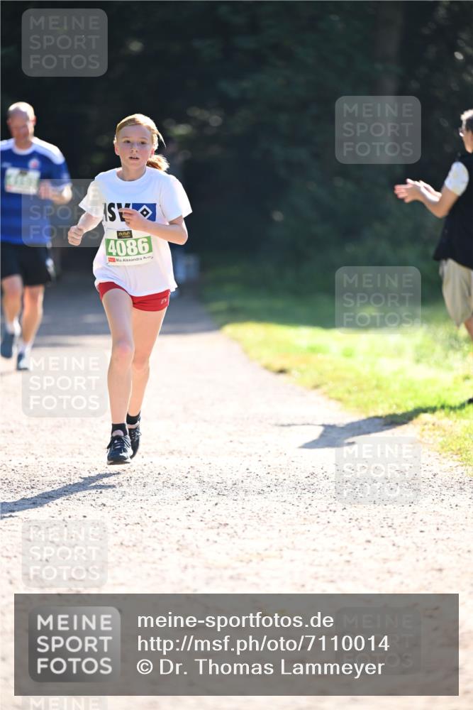 22.09.2024 - 32. Volkslauf durch das schöne Alstertal Dr. Thomas Lammeyer http://msf.ph/oto/7110014 22.09.2024 10:49:11 Laufen 4086 meine-sportfotos.de