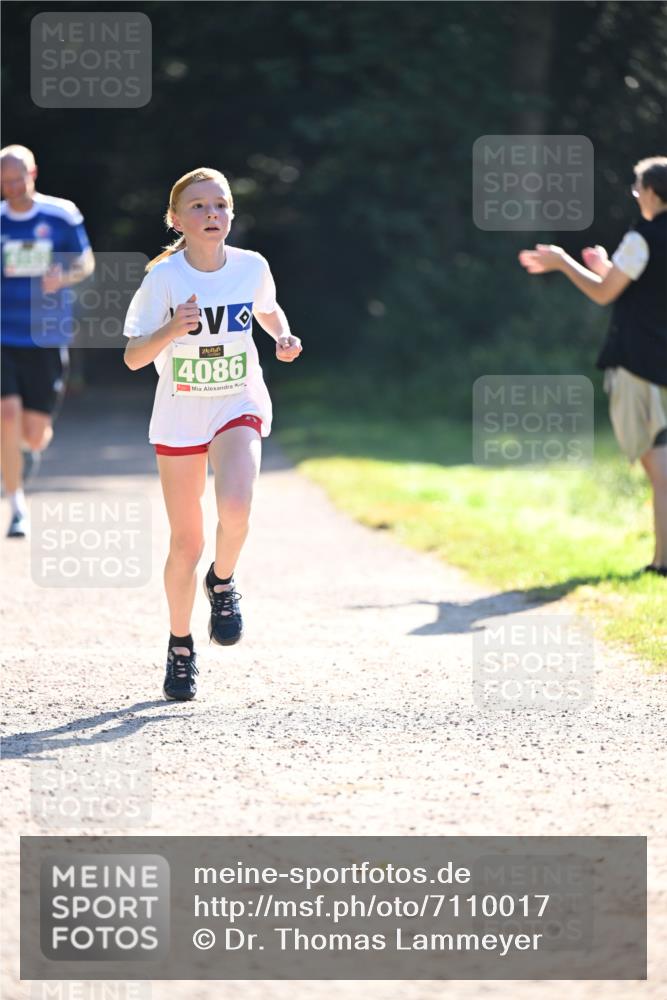 22.09.2024 - 32. Volkslauf durch das schöne Alstertal Dr. Thomas Lammeyer http://msf.ph/oto/7110017 22.09.2024 10:49:11 Laufen 4086 meine-sportfotos.de