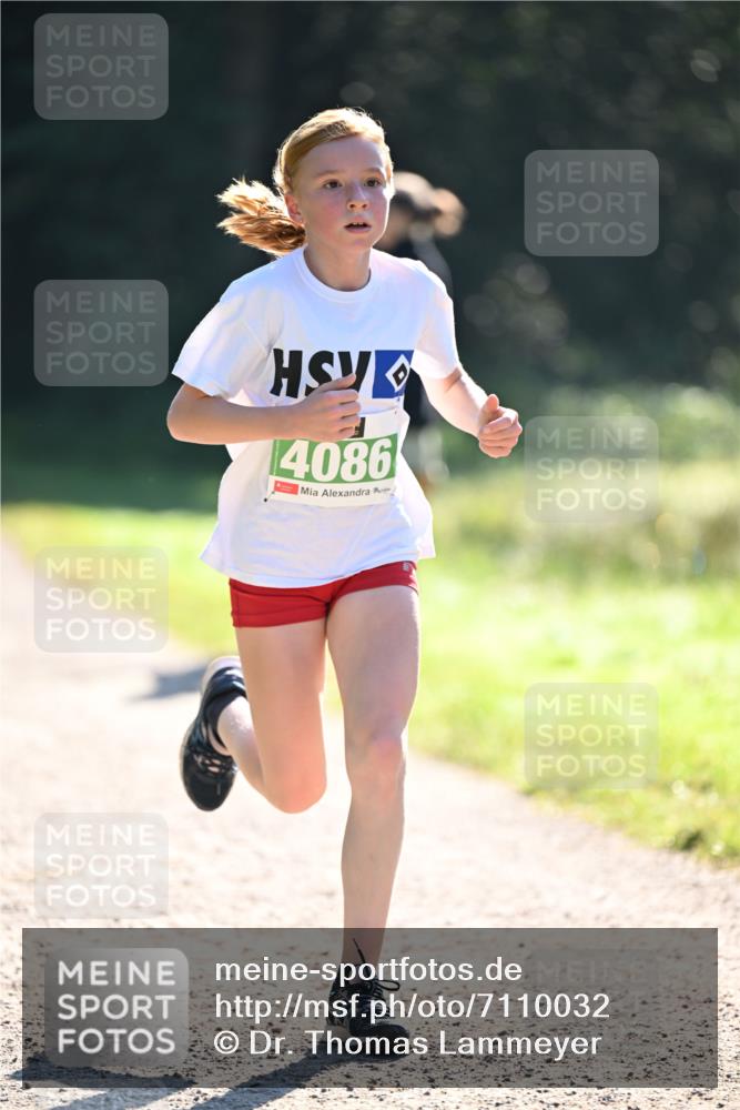 22.09.2024 - 32. Volkslauf durch das schöne Alstertal Dr. Thomas Lammeyer http://msf.ph/oto/7110032 22.09.2024 10:49:13 Laufen 4086 meine-sportfotos.de