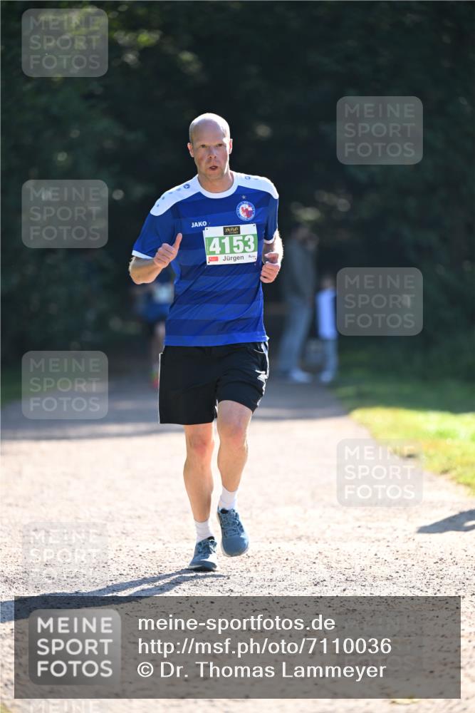22.09.2024 - 32. Volkslauf durch das schöne Alstertal Dr. Thomas Lammeyer http://msf.ph/oto/7110036 22.09.2024 10:49:14 Laufen 4153 meine-sportfotos.de