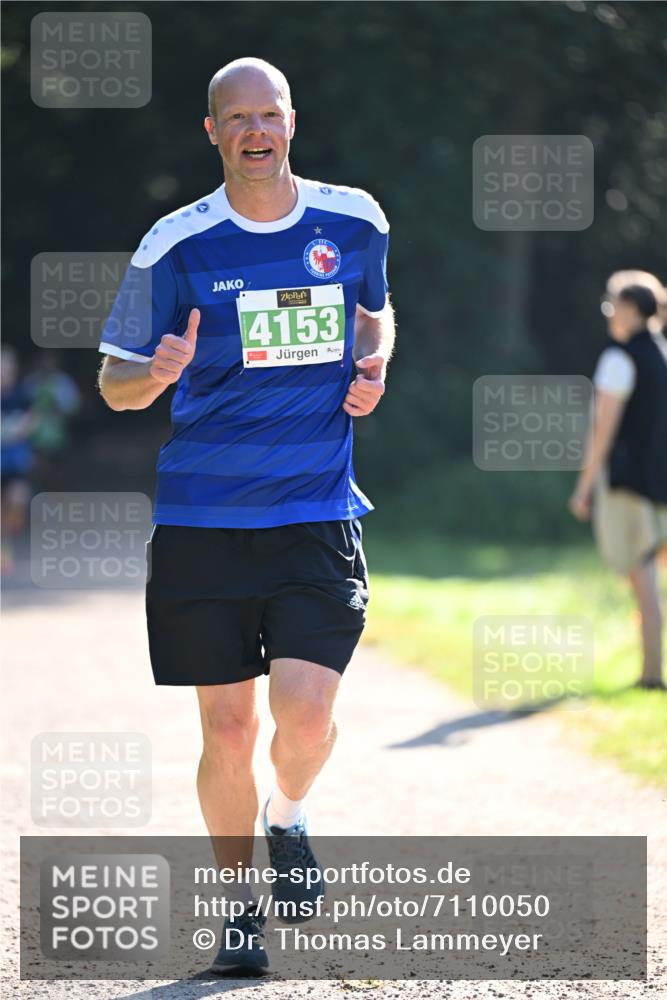 22.09.2024 - 32. Volkslauf durch das schöne Alstertal Dr. Thomas Lammeyer http://msf.ph/oto/7110050 22.09.2024 10:49:15 Laufen 4153 meine-sportfotos.de
