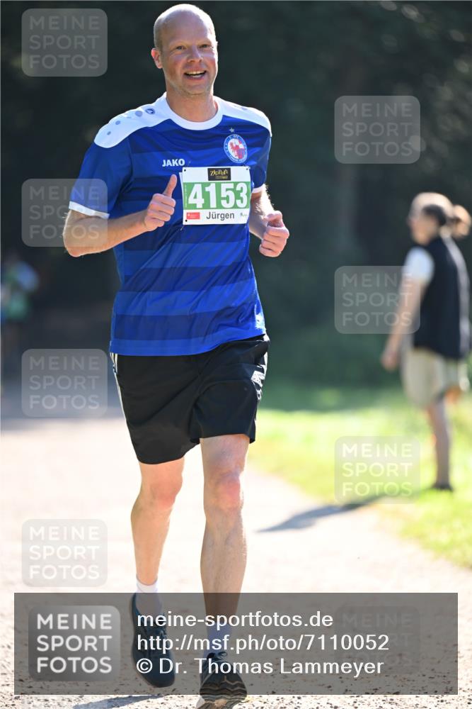 22.09.2024 - 32. Volkslauf durch das schöne Alstertal Dr. Thomas Lammeyer http://msf.ph/oto/7110052 22.09.2024 10:49:15 Laufen 9, 4153 meine-sportfotos.de