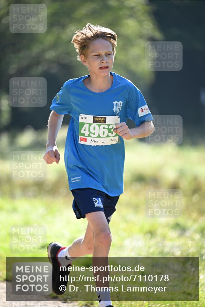 22.09.2024 - 32. Volkslauf durch das schöne Alstertal Dr. Thomas Lammeyer http://msf.ph/oto/7110178 22.09.2024 10:49:40 Laufen 4963 meine-sportfotos.de