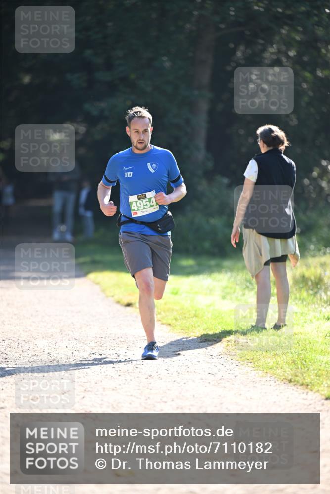 22.09.2024 - 32. Volkslauf durch das schöne Alstertal Dr. Thomas Lammeyer http://msf.ph/oto/7110182 22.09.2024 10:50:00 Laufen 4954, 9 meine-sportfotos.de