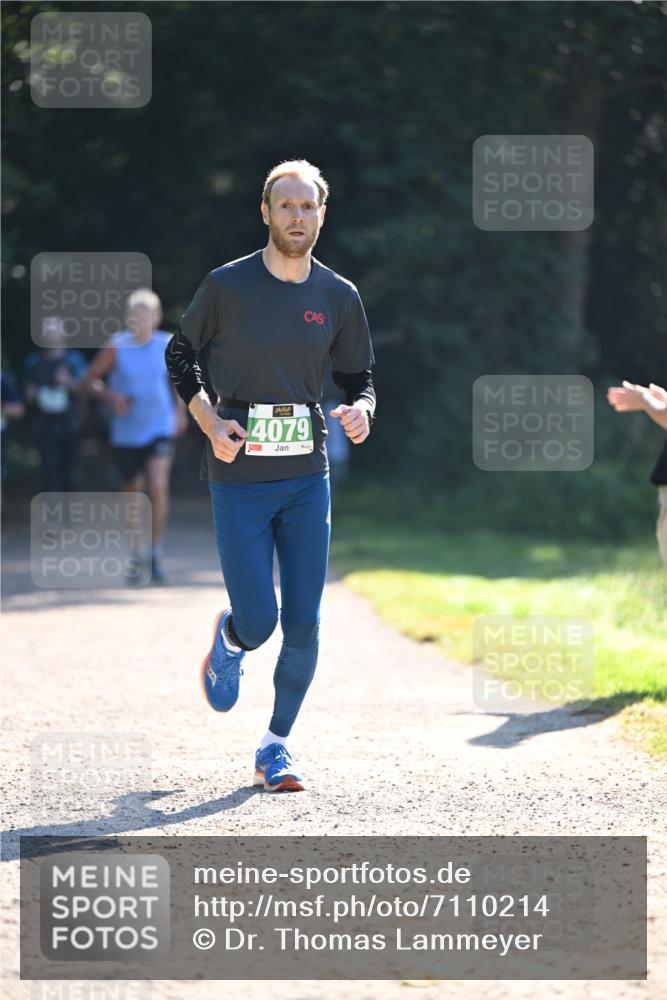 22.09.2024 - 32. Volkslauf durch das schöne Alstertal Dr. Thomas Lammeyer http://msf.ph/oto/7110214 22.09.2024 10:50:07 Laufen 4079 meine-sportfotos.de
