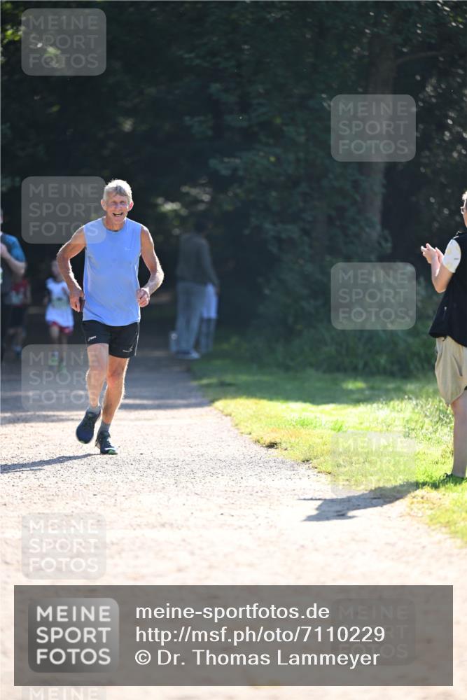 22.09.2024 - 32. Volkslauf durch das schöne Alstertal Dr. Thomas Lammeyer http://msf.ph/oto/7110229 22.09.2024 10:50:09 Laufen  meine-sportfotos.de