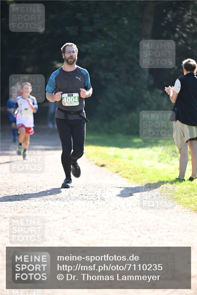 22.09.2024 - 32. Volkslauf durch das schöne Alstertal Dr. Thomas Lammeyer http://msf.ph/oto/7110235 22.09.2024 10:50:14 Laufen 4004 meine-sportfotos.de