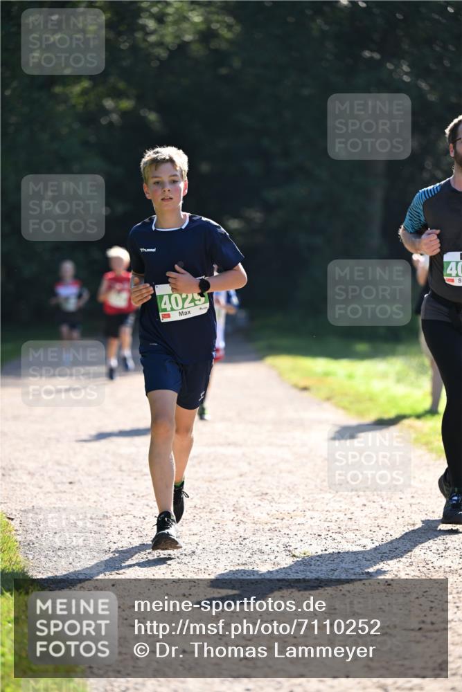22.09.2024 - 32. Volkslauf durch das schöne Alstertal Dr. Thomas Lammeyer http://msf.ph/oto/7110252 22.09.2024 10:50:16 Laufen 4025, 1, 40 meine-sportfotos.de