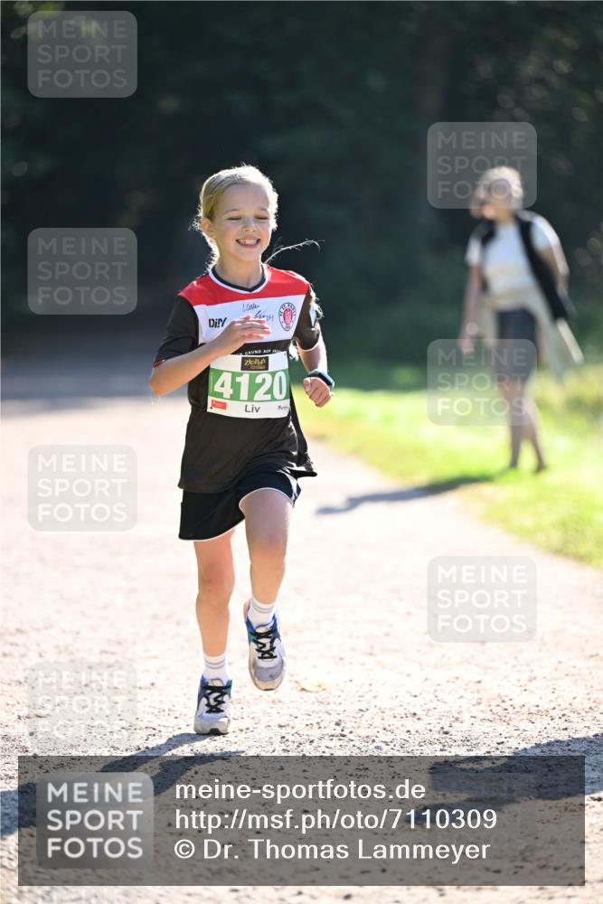 22.09.2024 - 32. Volkslauf durch das schöne Alstertal Dr. Thomas Lammeyer http://msf.ph/oto/7110309 22.09.2024 10:50:23 Laufen 4120 meine-sportfotos.de