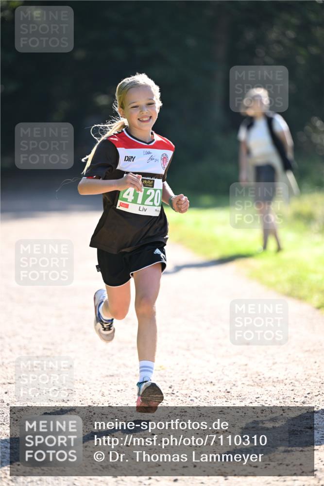 22.09.2024 - 32. Volkslauf durch das schöne Alstertal Dr. Thomas Lammeyer http://msf.ph/oto/7110310 22.09.2024 10:50:23 Laufen 4120 meine-sportfotos.de