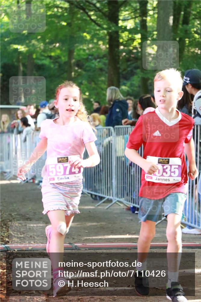 22.09.2024 - 32. Volkslauf durch das schöne Alstertal H.Heesch http://msf.ph/oto/7110426 22.09.2024 10:46:04 Ziel 5035, 5974 meine-sportfotos.de