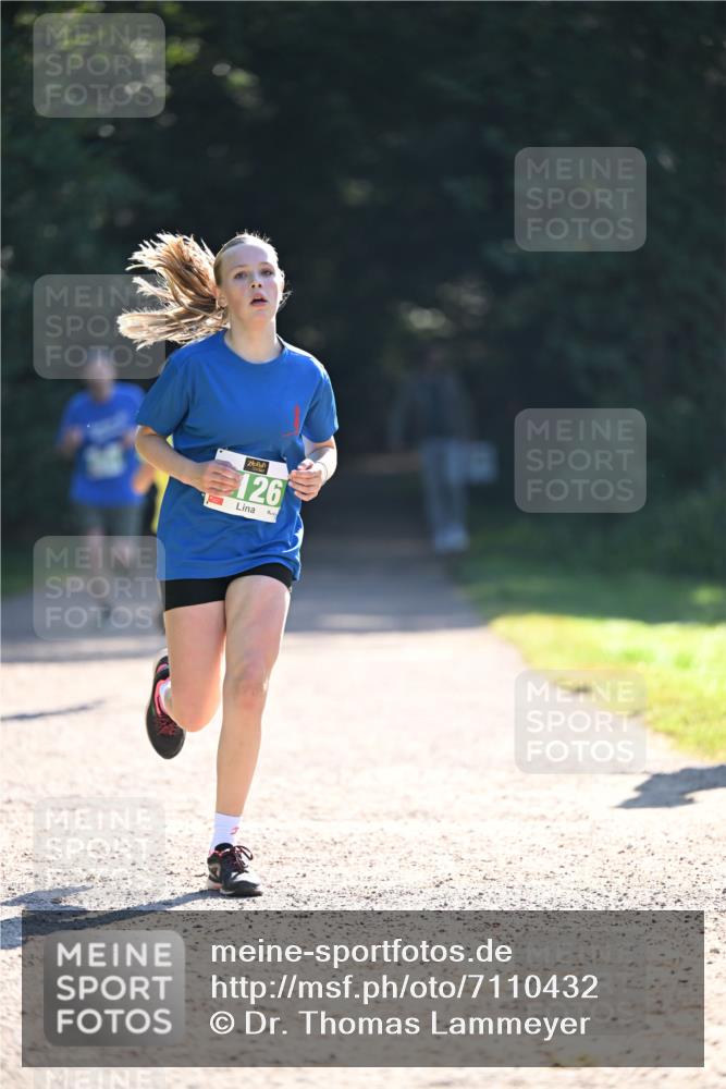 22.09.2024 - 32. Volkslauf durch das schöne Alstertal Dr. Thomas Lammeyer http://msf.ph/oto/7110432 22.09.2024 10:50:57 Laufen 126 meine-sportfotos.de