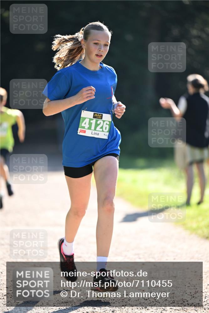 22.09.2024 - 32. Volkslauf durch das schöne Alstertal Dr. Thomas Lammeyer http://msf.ph/oto/7110455 22.09.2024 10:50:58 Laufen 4126 meine-sportfotos.de