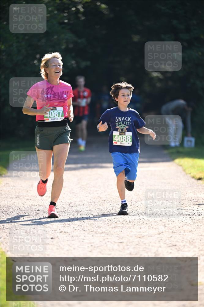 22.09.2024 - 32. Volkslauf durch das schöne Alstertal Dr. Thomas Lammeyer http://msf.ph/oto/7110582 22.09.2024 10:51:13 Laufen 42, 4087, 4088 meine-sportfotos.de
