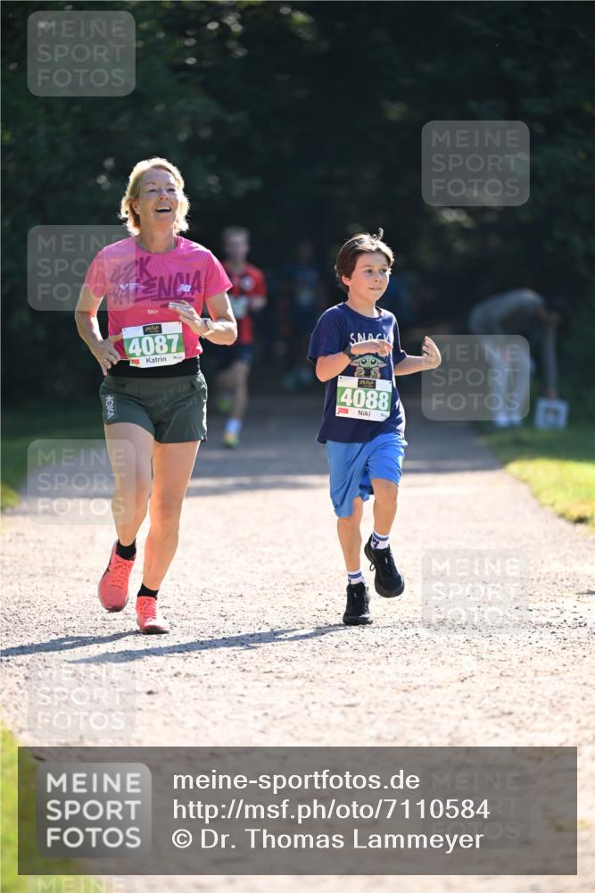 22.09.2024 - 32. Volkslauf durch das schöne Alstertal Dr. Thomas Lammeyer http://msf.ph/oto/7110584 22.09.2024 10:51:13 Laufen 42, 4087, 4088 meine-sportfotos.de