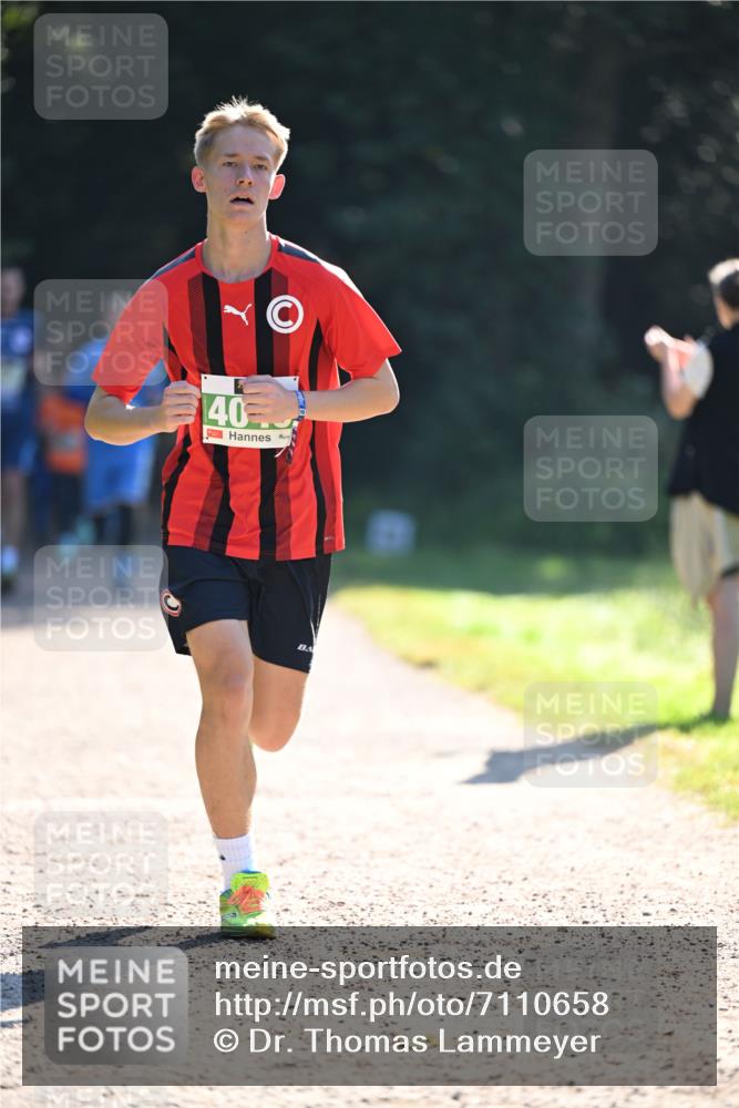 22.09.2024 - 32. Volkslauf durch das schöne Alstertal Dr. Thomas Lammeyer http://msf.ph/oto/7110658 22.09.2024 10:51:21 Laufen 40 meine-sportfotos.de